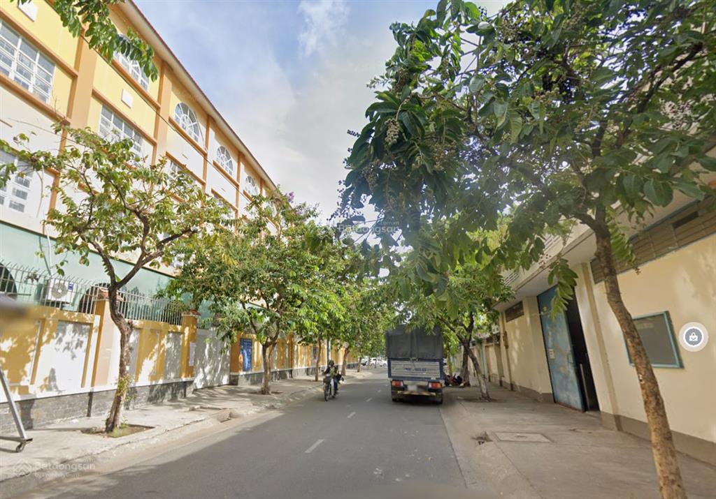 Nhà đẹp 96m2 gần trường đh chỉ nhỉnh 6 tỷ tl