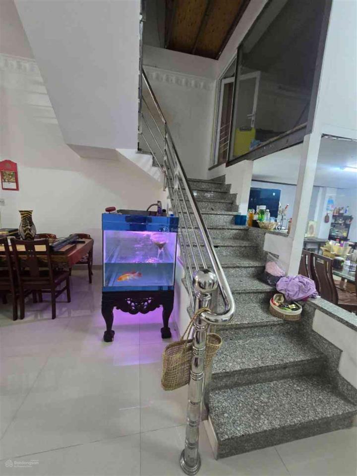 Nhà ở ngay 87m2, 2 tầng, 3pn ngang 5m  ô tô tới nhà  shr hoàn công đủ  nhỉnh 5 tỷ