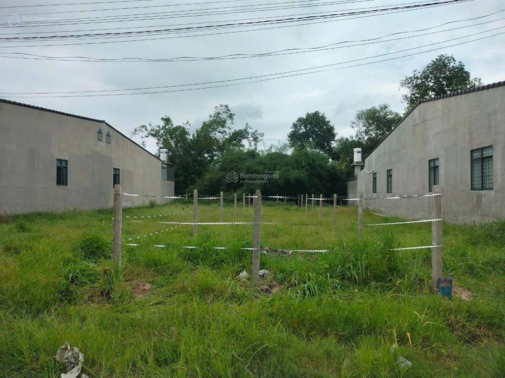 Bán đất mặt tiền tại hòa thành gần tòa thánh tây ninh giá 1,69 tỷ, 200m2.