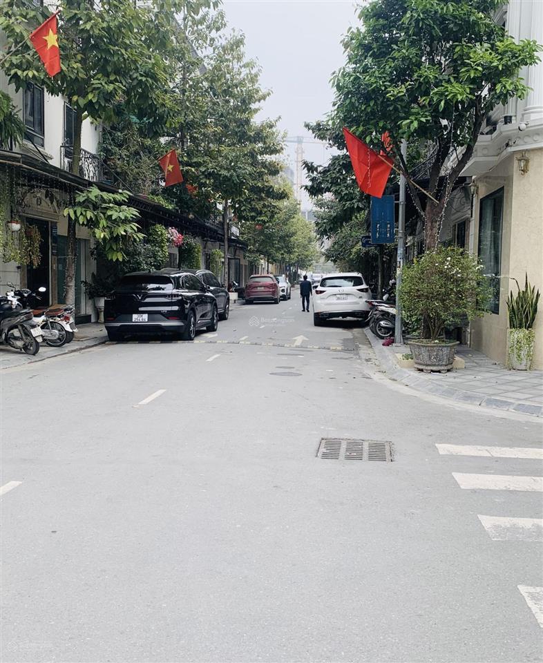 Hoa hậu mặt phố khu đô thị mới văn phú, phường kiến hưng, hà nội , nhà 5 tầng dt 68m2 giá siêu đẹp