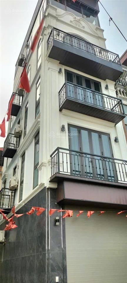 Hoa hậu xa la, hà đông, dt 45m2, 5 tầng, giá 7.7 tỷ. 3 ô tô ngủ trong nhà, lô góc, kinh doanh