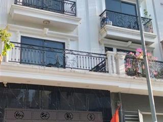 Siêu kinh doanh văn phú hà đông 90m2, 5 tầng, giá18.3tỷ, thang máy chờ, ô tô kinh doanh, vỉa hè.