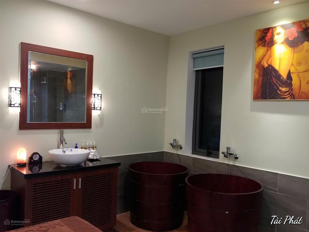 Siêu phẩm ! căn nhà spa 4 tầng  p sơn phong tp hội an 200m ngan10m mt đường 7,5m lề gia chi 15ty3