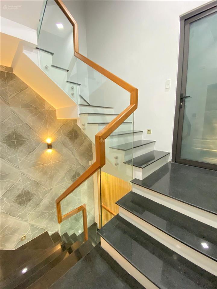 Sụp hầm! hạ chào 500tr  nhà 3 tầng mới kiên cố  đường phùng chí kiên, liên chiểu  giá chỉ 7t15