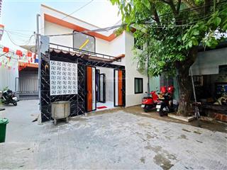 Tt cẩm lệ nhà 2 tầng lửng mới gần cmt8 chỉ 40m ngang 6.8m hiếm