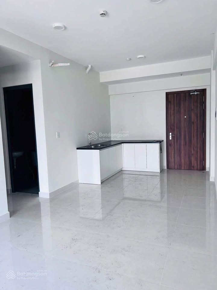 Cho thuê 2pn 5 triệu/tháng ngay vincom dĩ an, new lavida