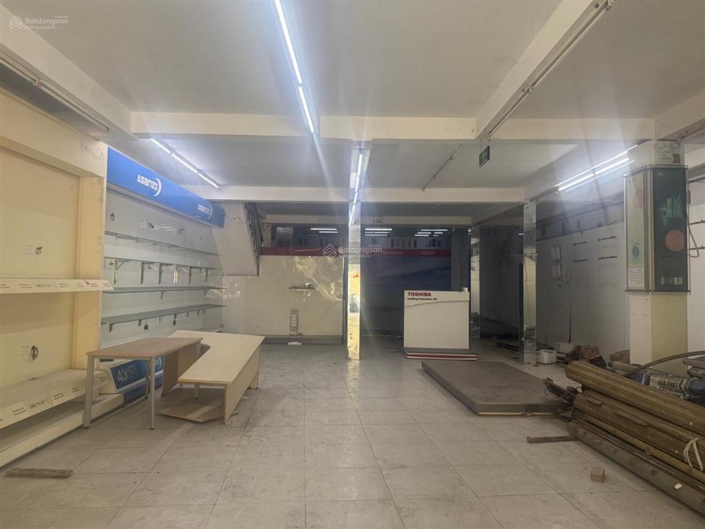 Nhà 2 tầng mặt tiền đường 11m gần sông hàn hùng vương chợ cồn diện tích gần 300m² nợ hậu