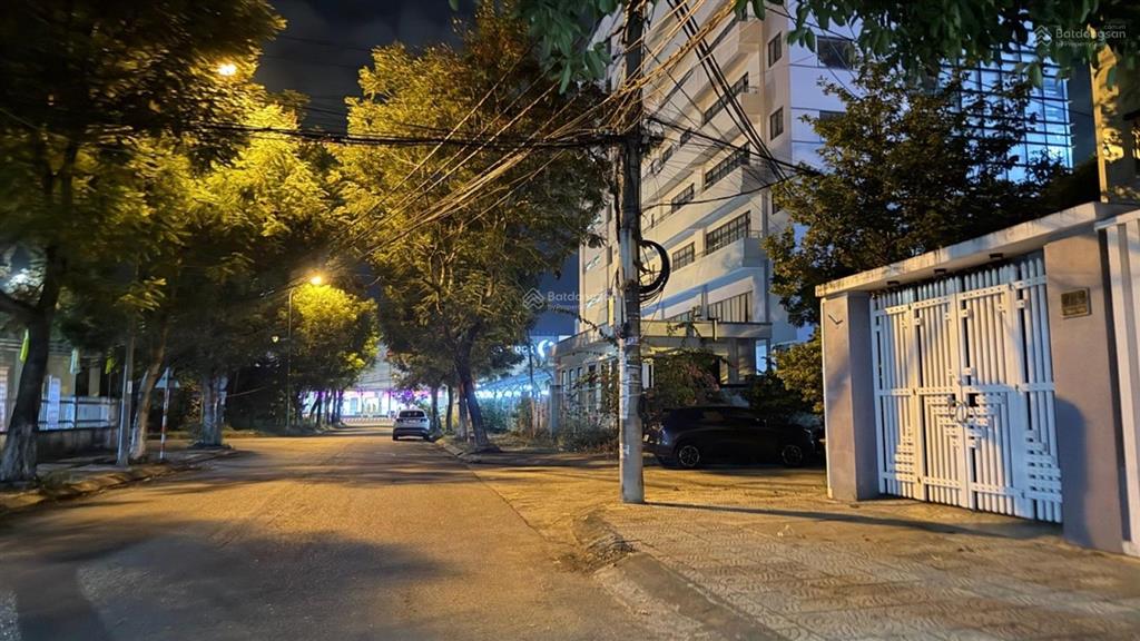 Siêu diện tích gần 400m² khu vực phù hợp làm văn phòng đặt trụ sở