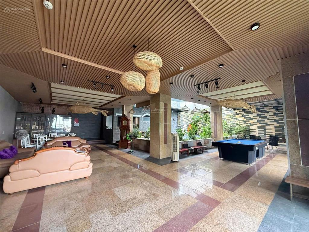 Biệt thự mặt tiền đầy đủ công năng mức giá phải chăng