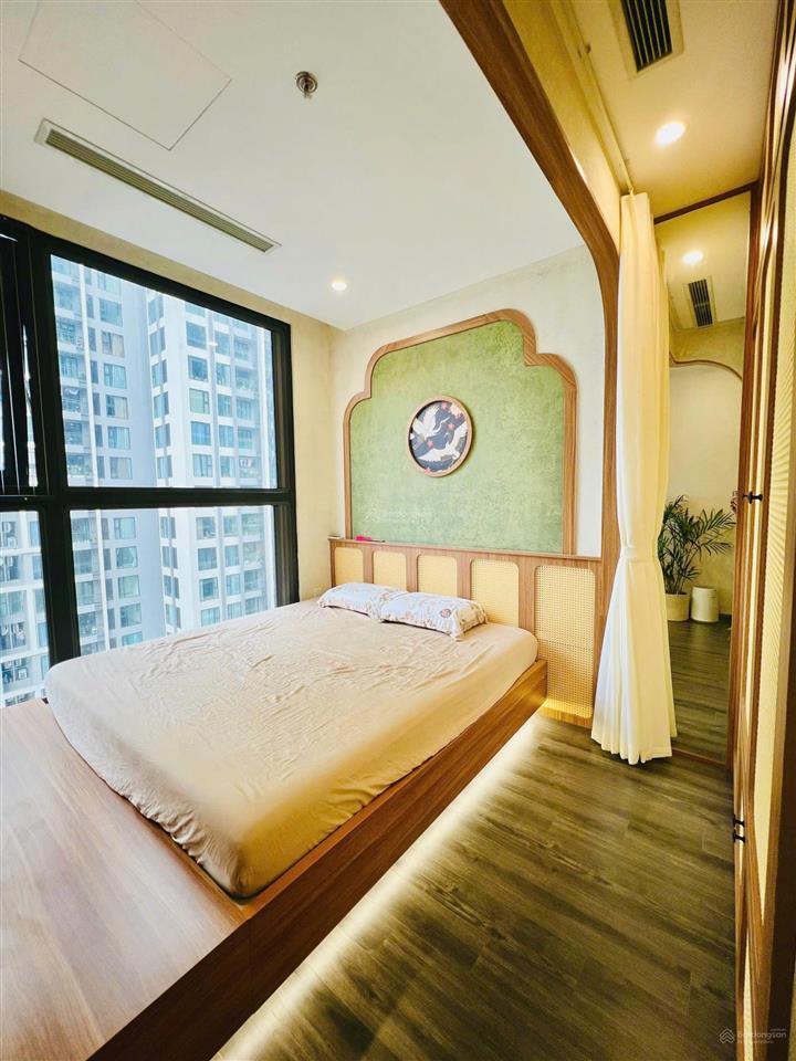 Tôi bán căn góc 3pn view hồ 6,9 tỷ bao phí 82,2m2 tòa cao cấp nhất tonkin vhsmc