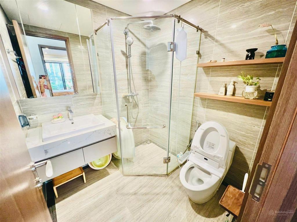 Tôi bán căn góc 3pn view hồ 6,9 tỷ bao phí 82,2m2 tòa cao cấp nhất tonkin vhsmc