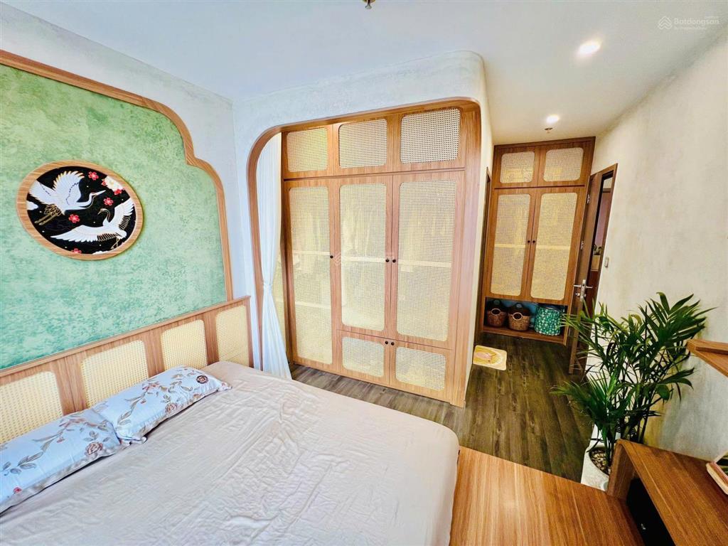 Tôi bán căn góc 3pn view hồ 6,9 tỷ bao phí 82,2m2 tòa cao cấp nhất tonkin vhsmc