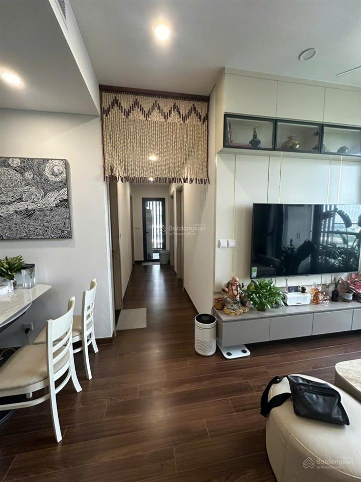Tôi bán căn góc 3pn view hồ 76m2 5 tỷ tòa cao cấp i2 imperia vhsmc