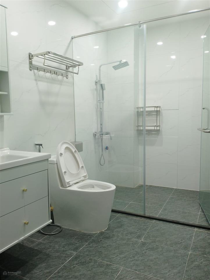 Bán nhà phố lạc trung 38m2 5 tầng thang máy gần phố chỉ 9.8 tỷ