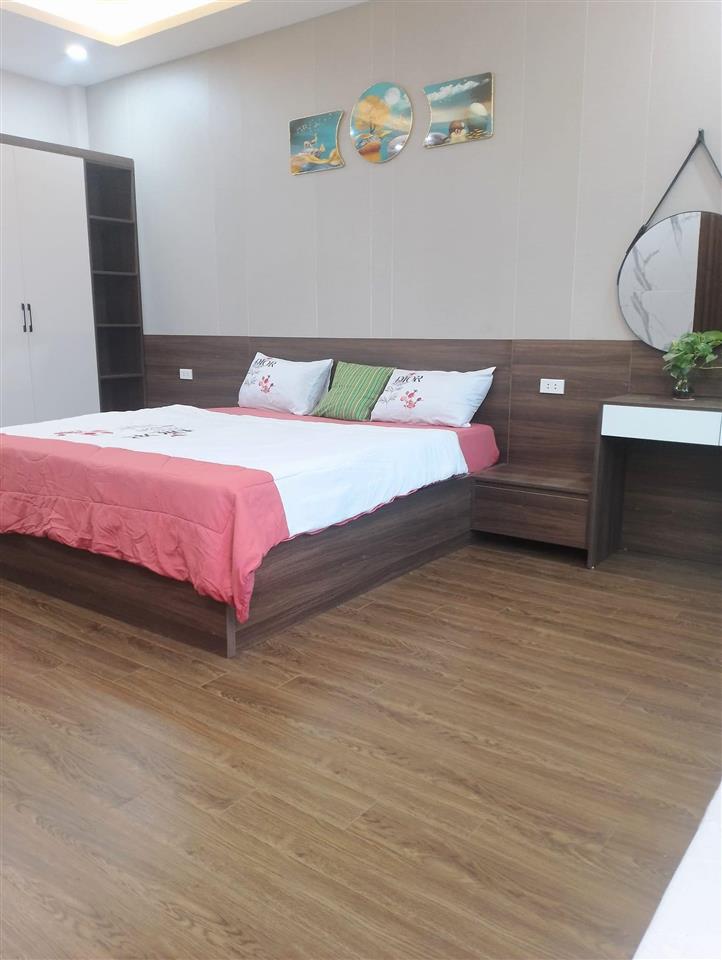 Bán nhà phố lạc trung 38m2 5 tầng thang máy gần phố chỉ 9.8 tỷ