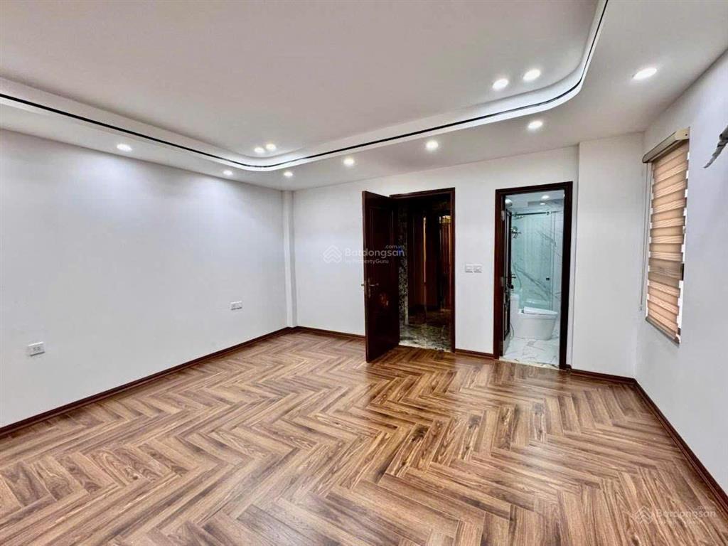 Bán nhà phân lô phố vọng thang máy ô tô tránh 73m2 6 tầng 24 tỷ