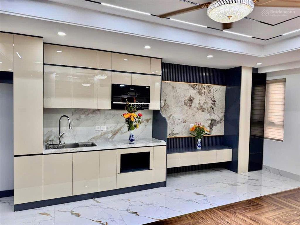 Bán nhà phân lô phố vọng thang máy ô tô tránh 73m2 6 tầng 24 tỷ