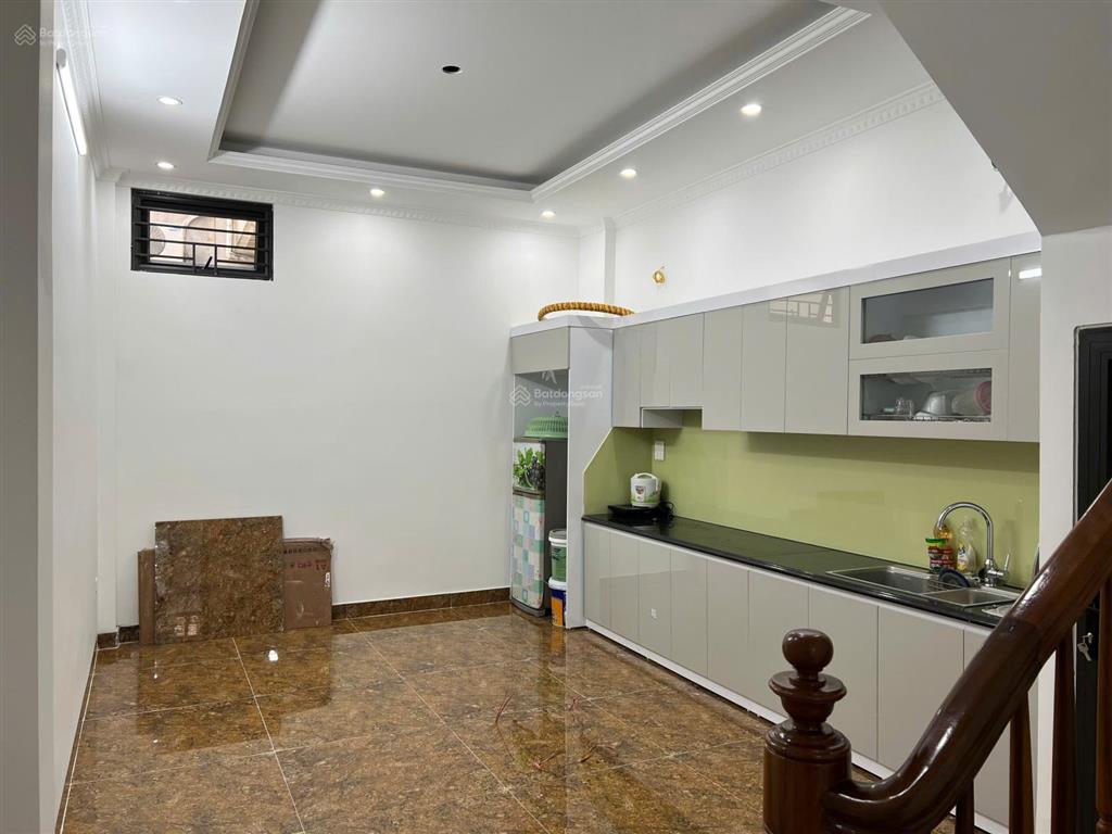 Bán nhà phố lạc trung  55m2  5 tầng  thang máy  6 ngủ  gần phố  chỉ 12 tỷ