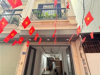 Bán nhà riêng tại bồ đề, giá siêu hời 13,8 tỷ, 52 m2, 4pn, 5wc