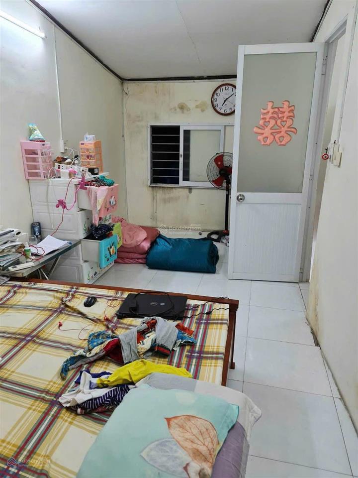 Diện tích 26m vuông , sân 16m vuông