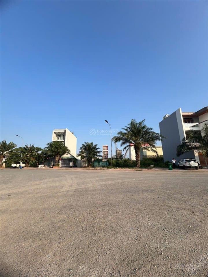Cho thuê nhà trường lưu , long trường giá 10tr
