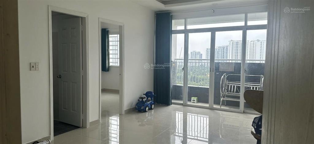 Bán bình khánh q2 63m2 2pn 2wc căn góc có sân chơi nhà đã decor hỗ trợ khách vay bank, giá 4,5 tỷ
