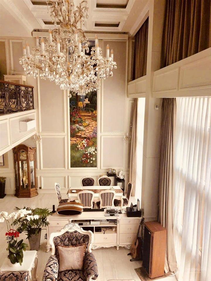 Bán penthouse the vista q2 view hồ bơi, thấy sông 2 tầng ở 1 tầng sân vườn 450m2 5pn 4wc giá 45 tỷ