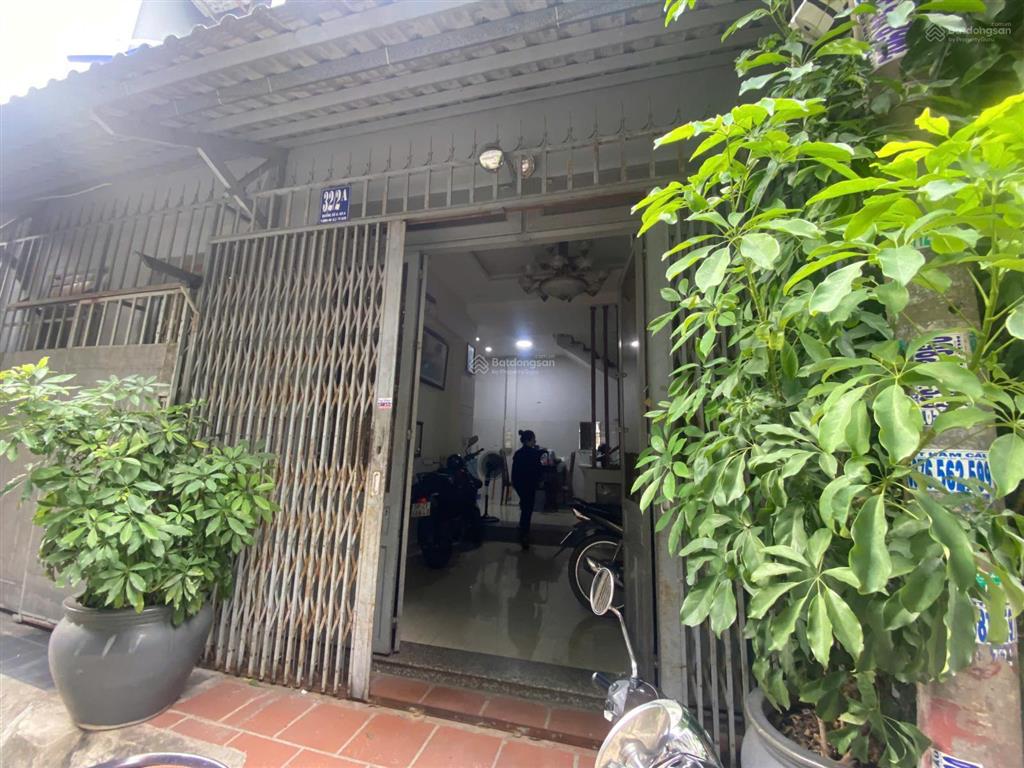 Cho thuê nguyên căn đg số 8 an khánh q2 150m2 1trệt 2lầu 3pn 4wc 1pk 1pb 1pthờ 1 sân phơi giá 17tr
