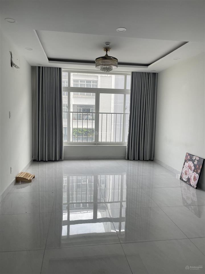 Cho thuê ch 2pn, 2vs cực lớn 101m2 nội thất cơ bản nhà đẹp tại petrovietnam landmark, giá 15 triệu