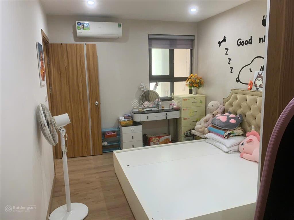 Bán gấp căn chung cư cao cấp the kpark, văn phú, hà đông, 70m2, 2ngủ, 2vệ sinh, full nội thất xịn