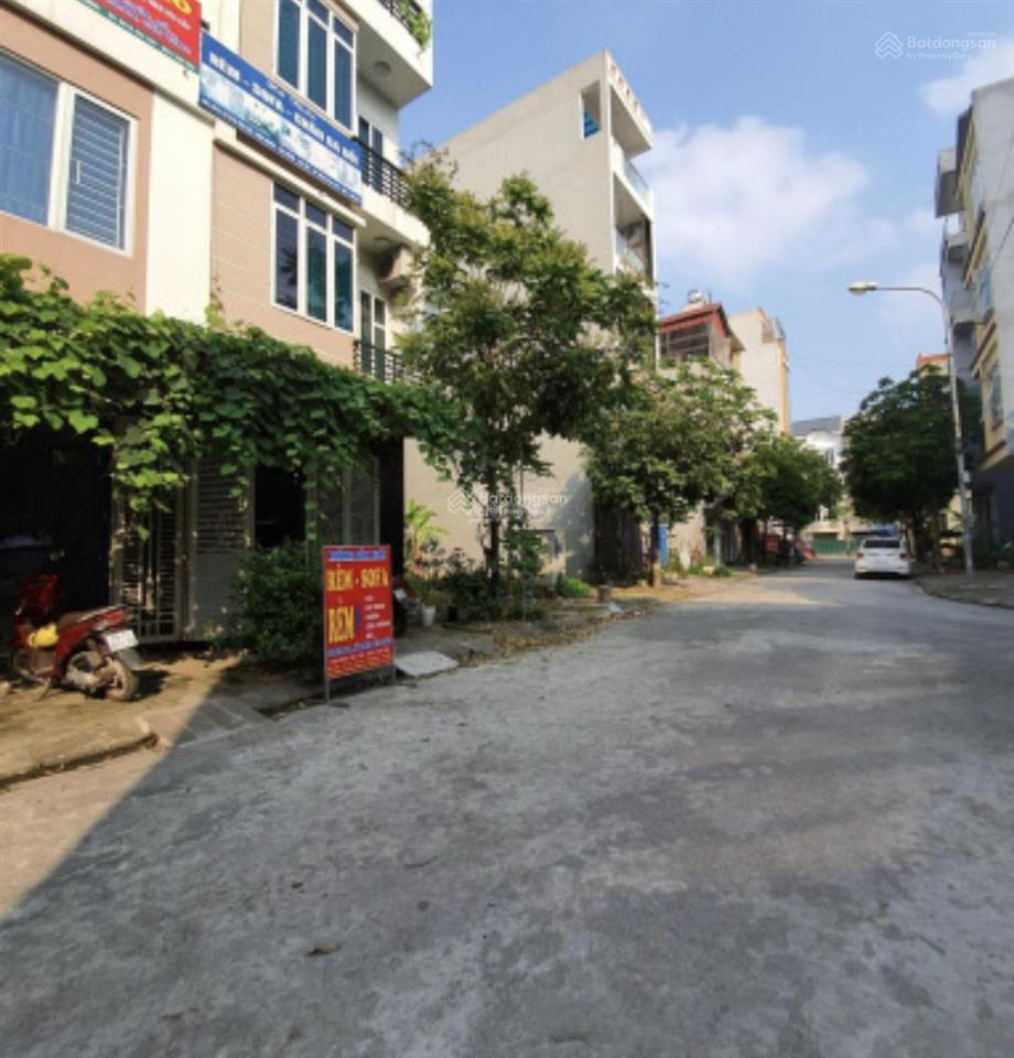 Bán gấp lô đất dv yên nghĩa hà đông, 50m2, mt 5m, phân vỉa hè ôtô tránh đỗ, kd, cạnh bến xe, rẻ