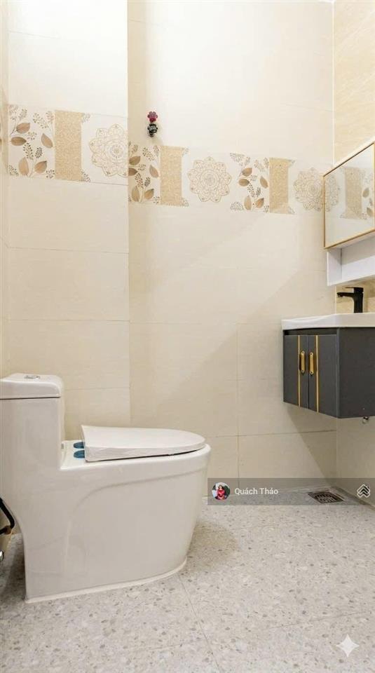 Gấp giảm 250 triệu , 1 đời chủ  hxh 4 tầng  38m2 chỉ 5.9 tỷ tl. nở hậu