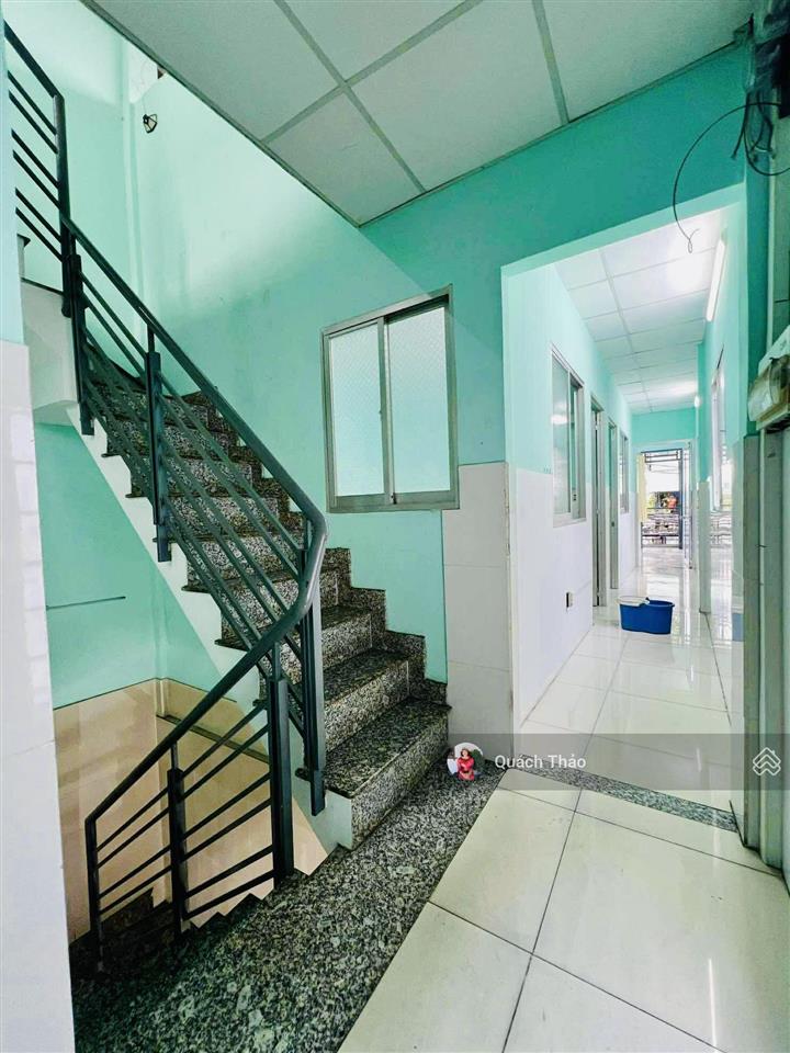 Hxh , dttt 72,8m2, ngang đẹp 4m, căn 2 mặt tiền, 4pn, phường tân hoà