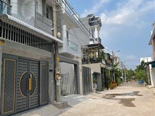 Nhà 3 tầng mới tinh ngang 5.5m cực hiếm giá chỉ 4.6 tỷ