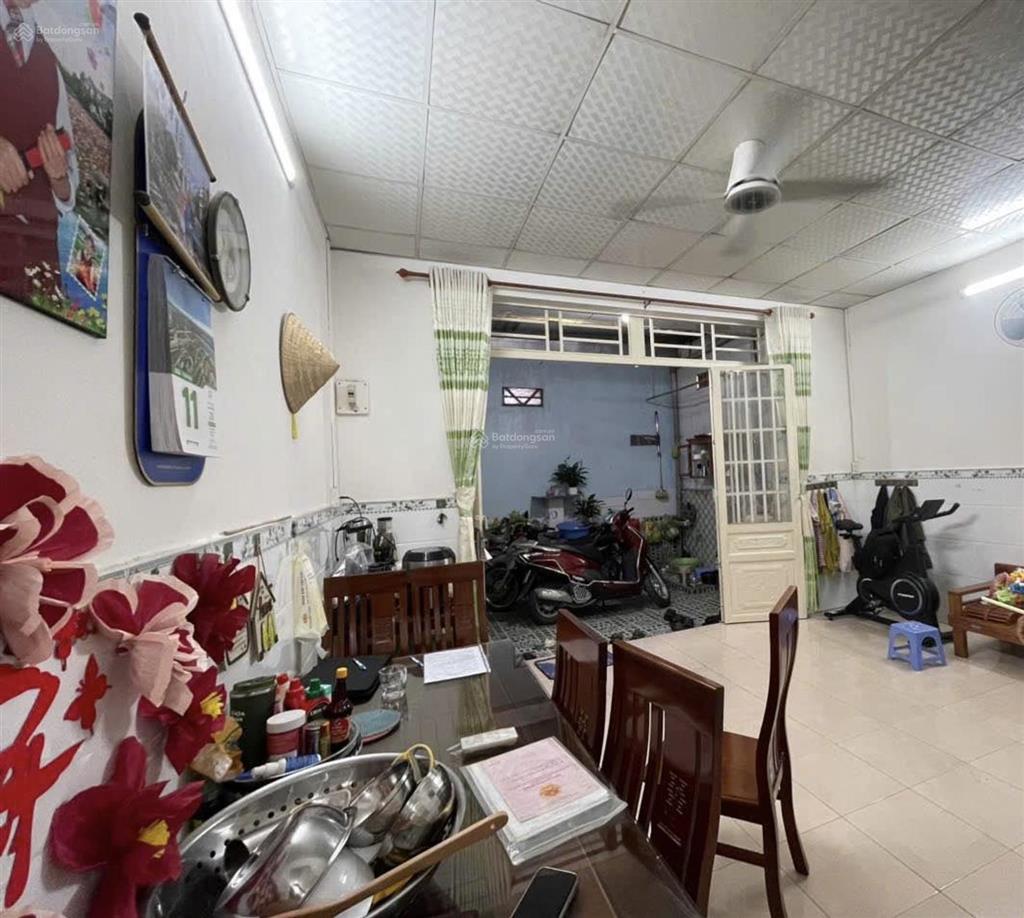 Siêu phẩm quận 9 sổ vuông vức đẹp lung linh giá chỉ 3.7 tỷ