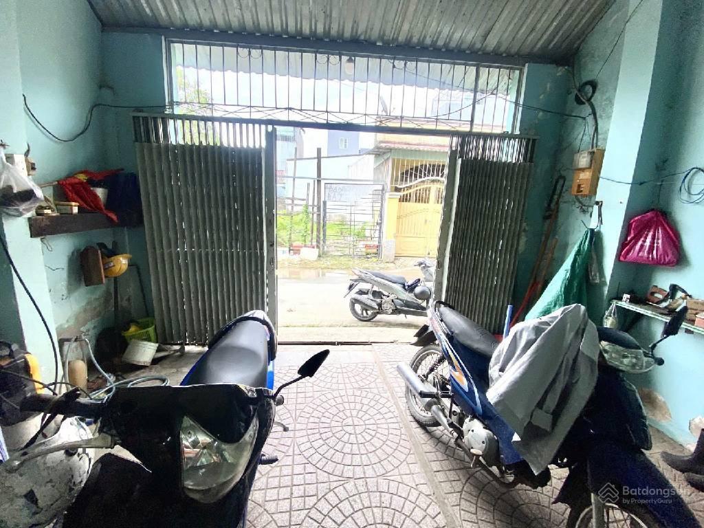 Nhà 2 tầng phú hữu hẻm xe hơi thông giá chỉ 3.6 tỷ