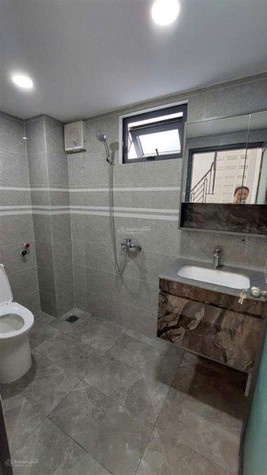 Nhà mới ở ngay sát mặt tiền nguyễn duy trinh giá 3.8 tỷ