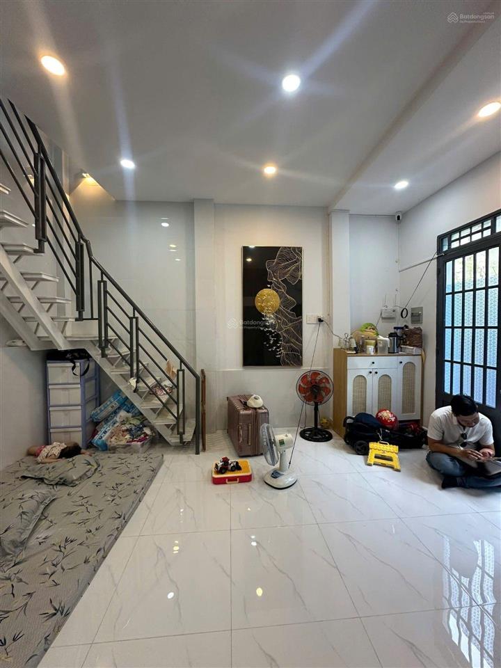 Nhà mới ở ngay sát mặt tiền nguyễn duy trinh giá 3.8 tỷ