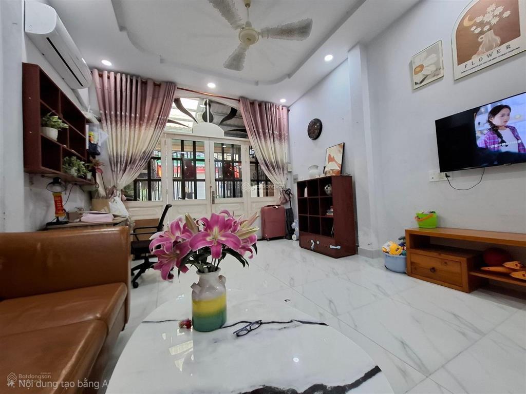 5.4 tỷ nhà đẹp hẻm xe hơi, tăng nhơn phú, giá đang quá mềm trong khu vực