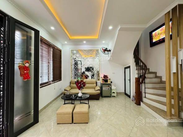 Bán nhà riêng tại ngõ 18 ngách 27 số nhà 125, đường 1, giá siêu hời 18,111 tỷ, 58 m2