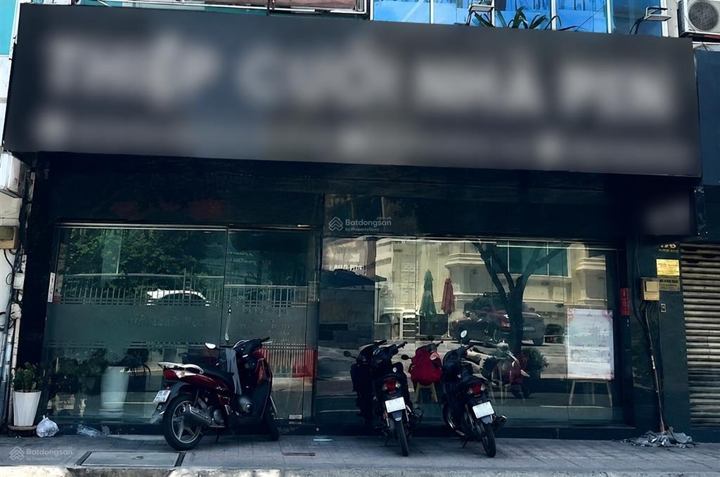 Cho thuê tòa nhà cách mạng tháng 8, q.3 hầm, lửng, 4 lầu, thang máy  130 triệu