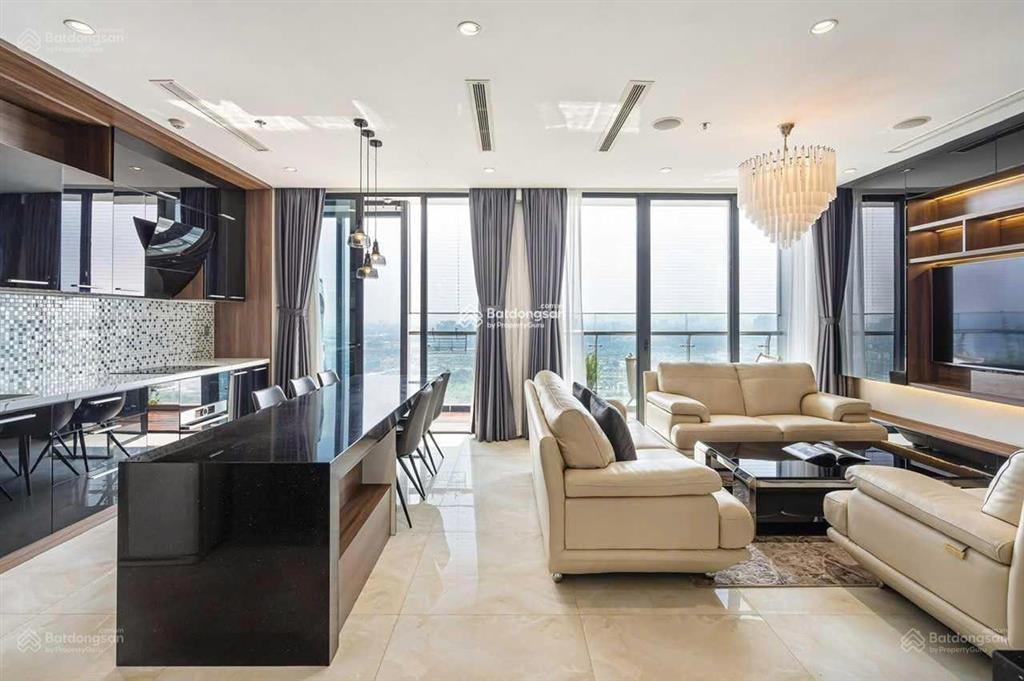 Bán cc 3pn, 3wc giá tốt tại oriental plaza 685 âu cơ, 105m2, quận tân phú, e  0906 247 ***