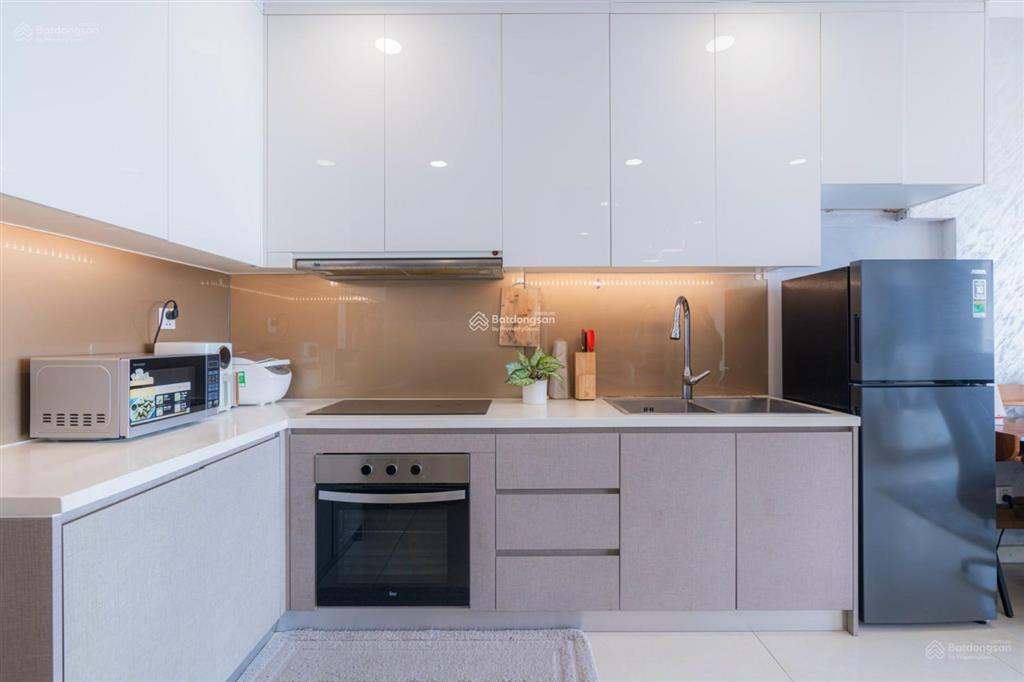 Bán căn hộ carillon 3, giá 4,3 tỷ, 65m², 2pn, 2wc tại hoàng hoa thám, e 0906 247 ***
