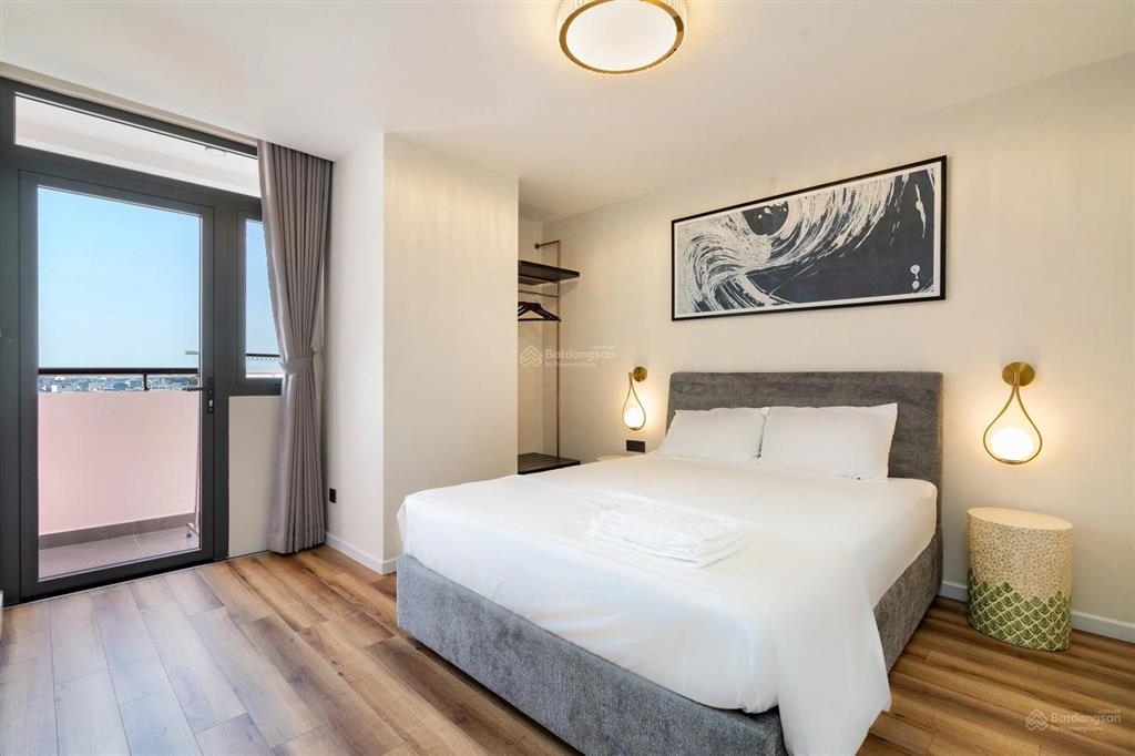 Cho thuê cc terra royal, lý chính thắng, giá 17 triệu, 60m2, 2pn, 1wc, e 0906 247 ***