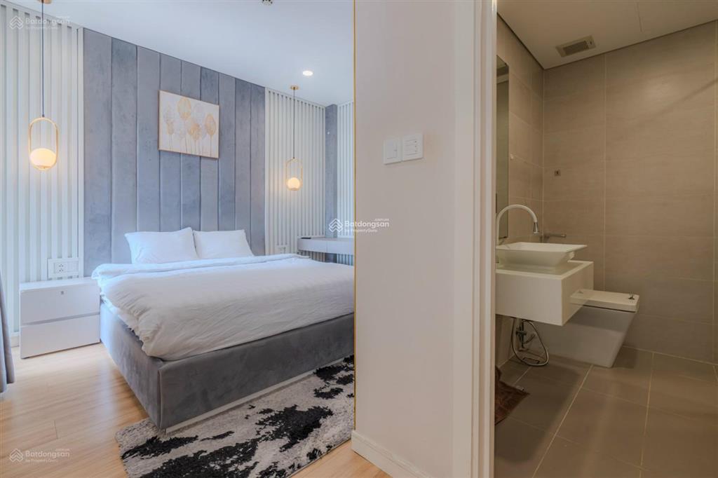Cho thuê ch ở hùng vương plaza, giá 20 triệu, 130m2, 3pn, 3wc, e 0906 247 ***