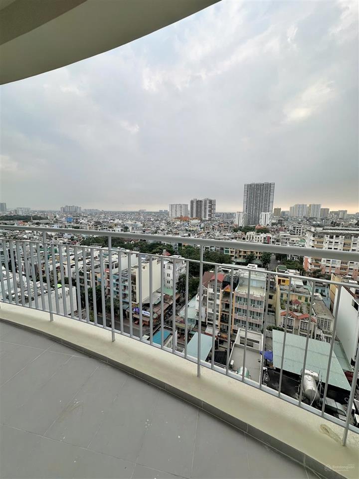 Cho thuê cc central garden, giá 14tr, 80m2, 2pn, 2wc, view đẹp, e 0906 247 ***