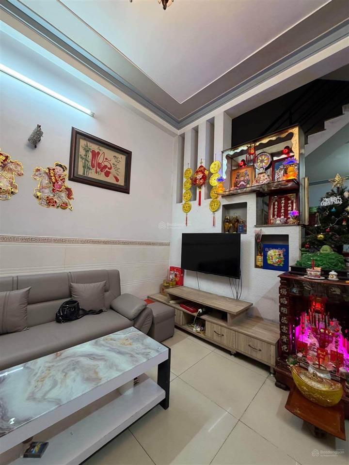 + bán nhà 50m 4m x 12m x 3 tầng giá  nhỉnh 4 tỷ tại đường lê đình cẩn ,phường tân tạo