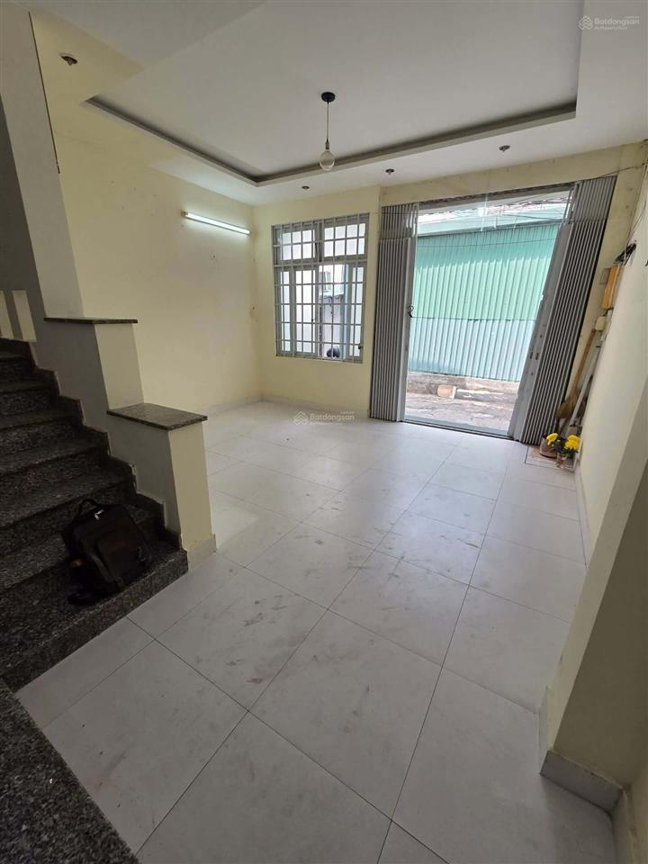+ bán nhà 50m 4m x 12m x 3 tầng giá  nhỉnh 4 tỷ tại đường lê đình cẩn ,phường tân tạo