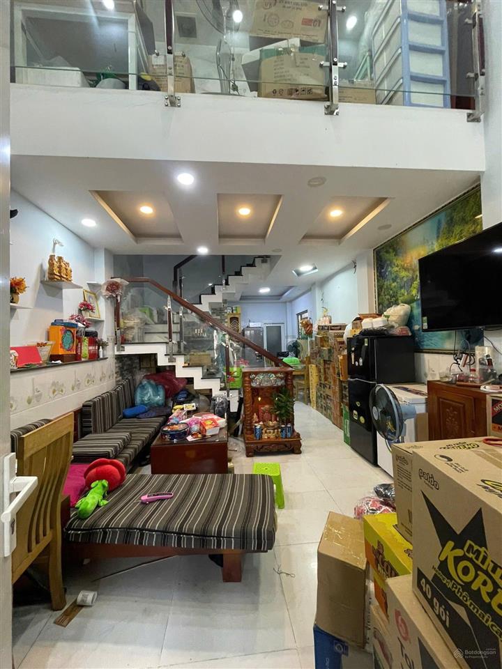 Nhà riêng đường số 18 bình hưng hoà, 111m2, 15tỷ.