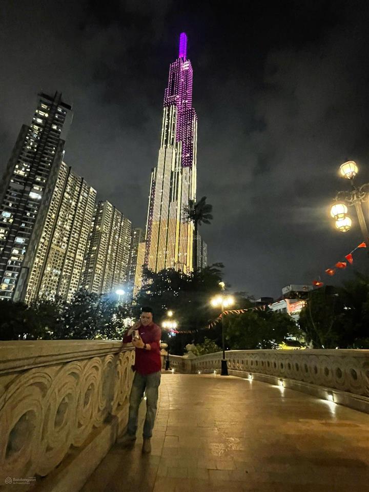 Bán cc đẹp xuất sắc tại the landmark 81, 9,999 tỷ, 70m2, p thạnh mỹ tây, hcm